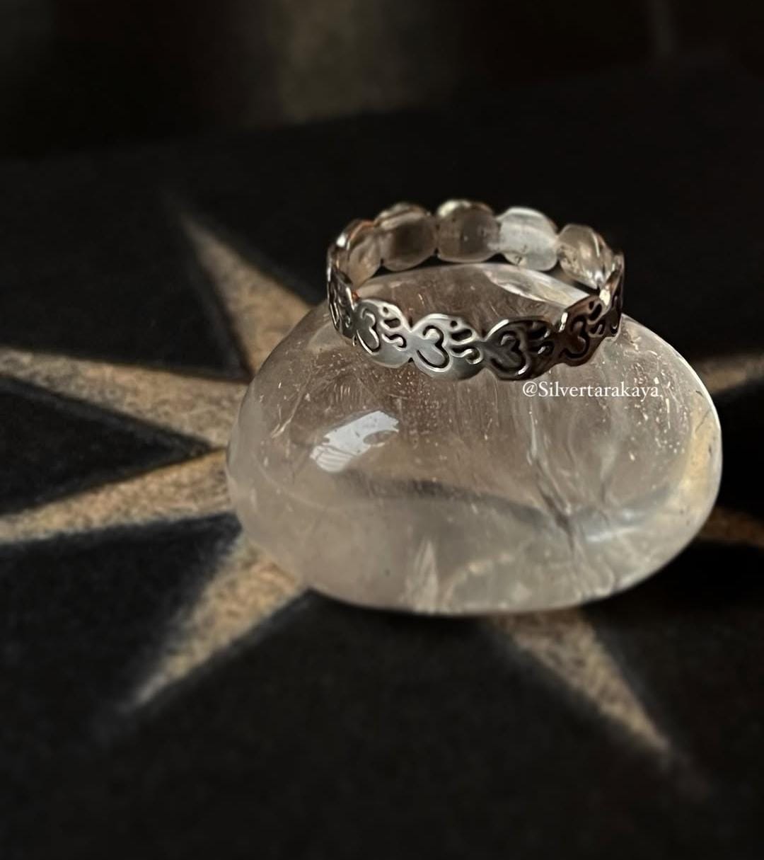 Om/Aum Engraved Circle of Life 925 Silver Ring - Spiritual and Meaningful Design