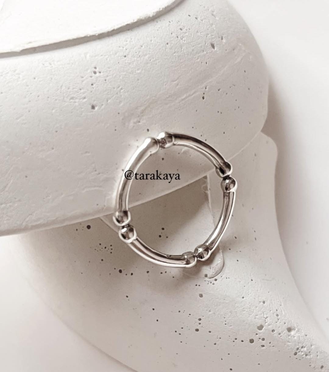 Dot Wise 925 Silver Ring - Elegant and Contemporary Dot Motif