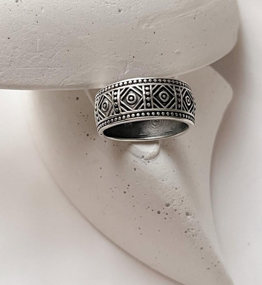 Tribal Relic Band 925 Silver Ring for Unique Style
