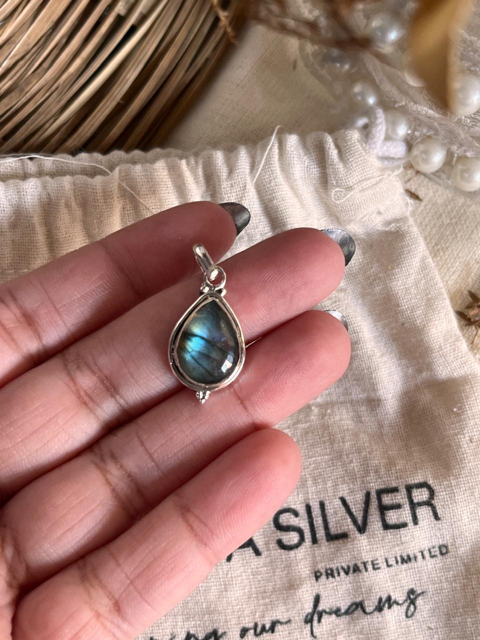 Simple Silver Pendant with Pear Labradorite