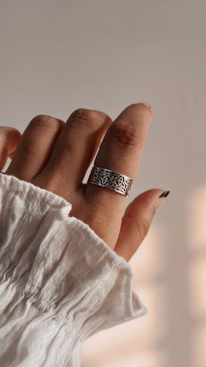 Bold Celtic knot band silver ring