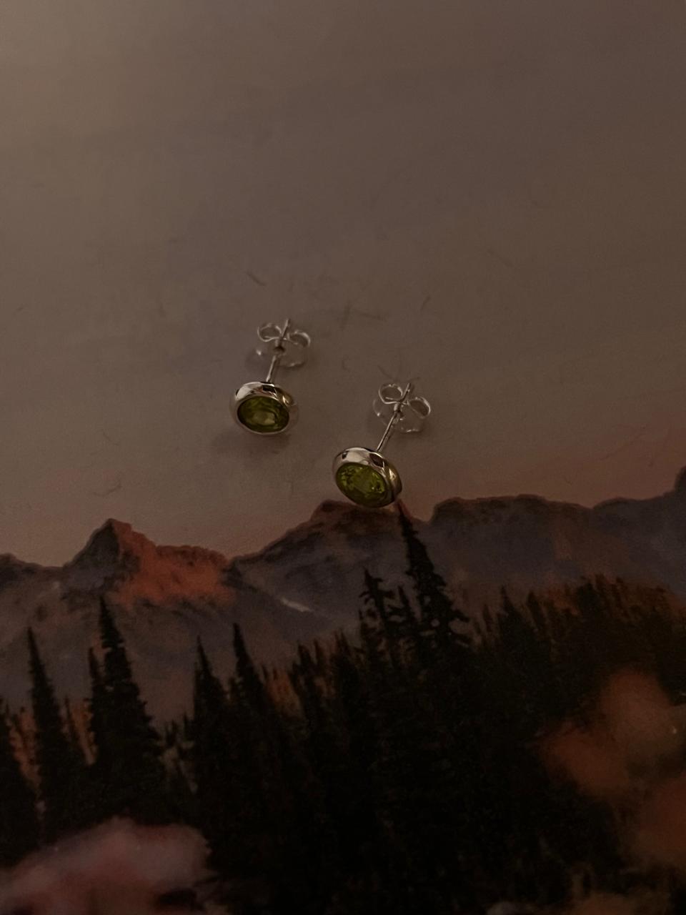 Close-up of 6mm Peridot Silver Studs