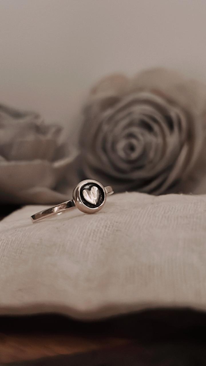 Sleek Round Heart Silver Ring
