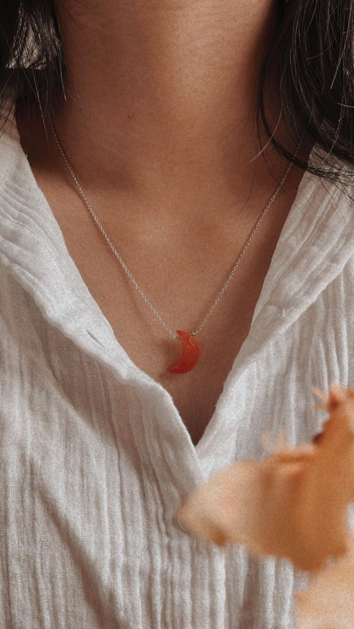Crescent Moon Necklace for Personal Growth