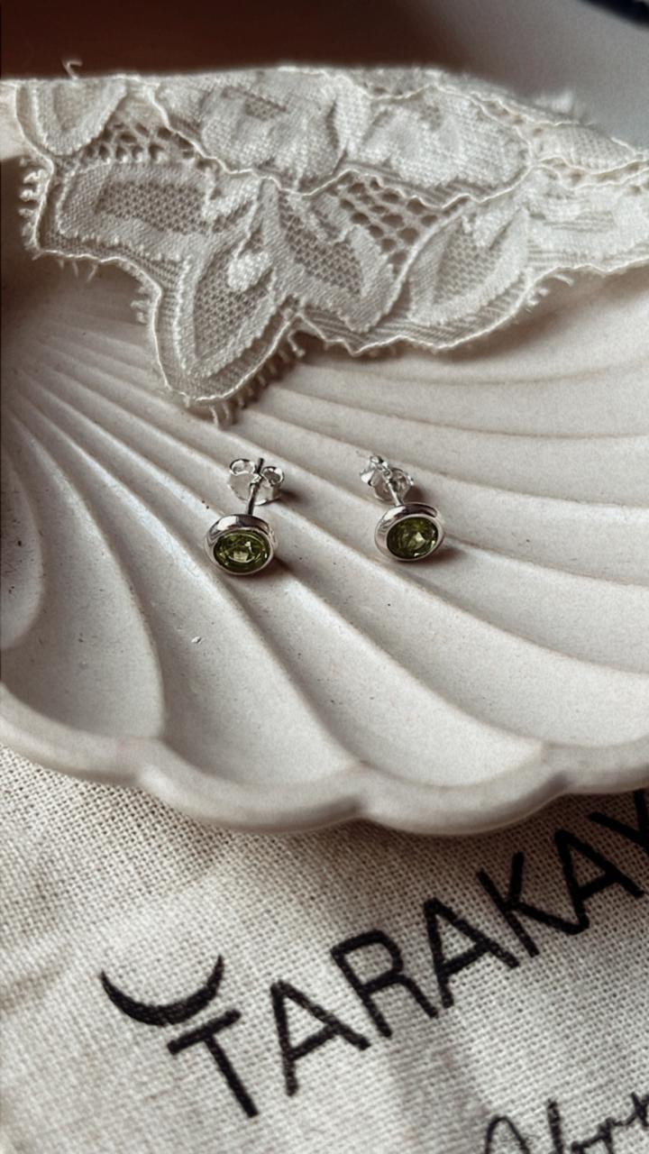 Bright 6mm Peridot Silver Stud Earrings
