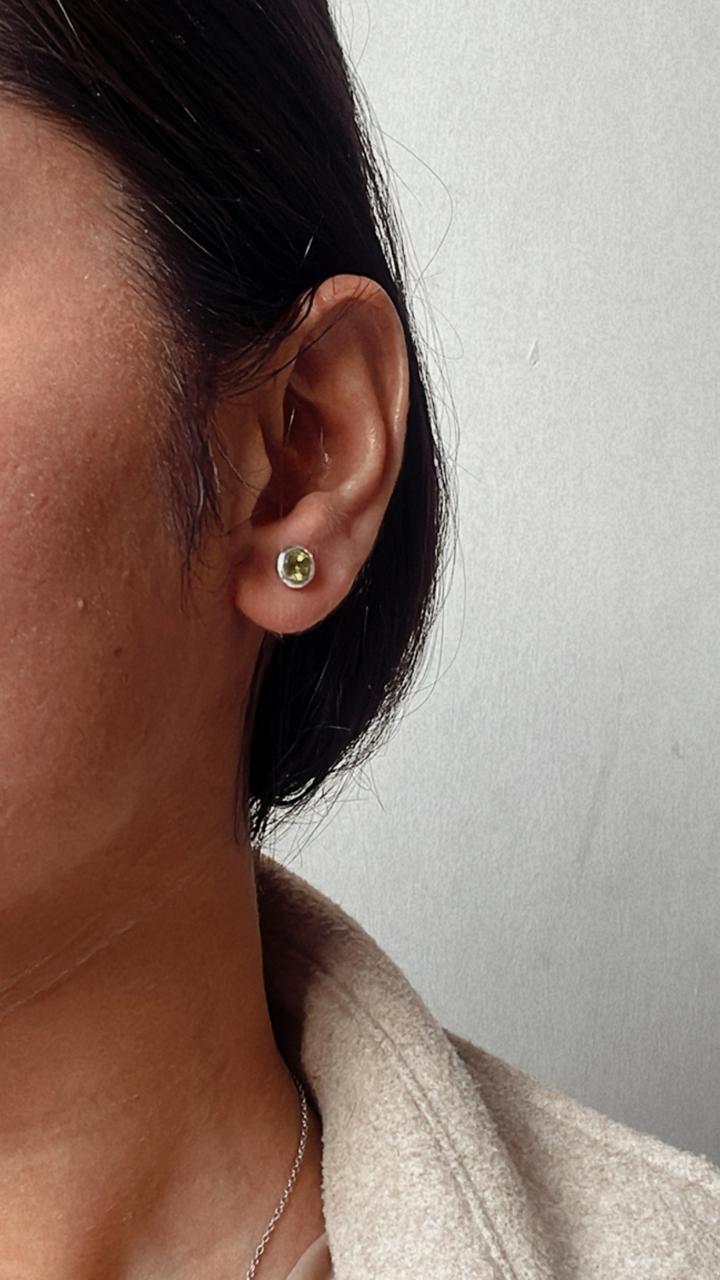 6mm Peridot Gemstone Stud Earrings in Silver