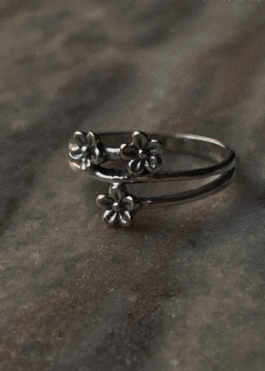 925 sterling silver Ring with Cherry Blossom Motif