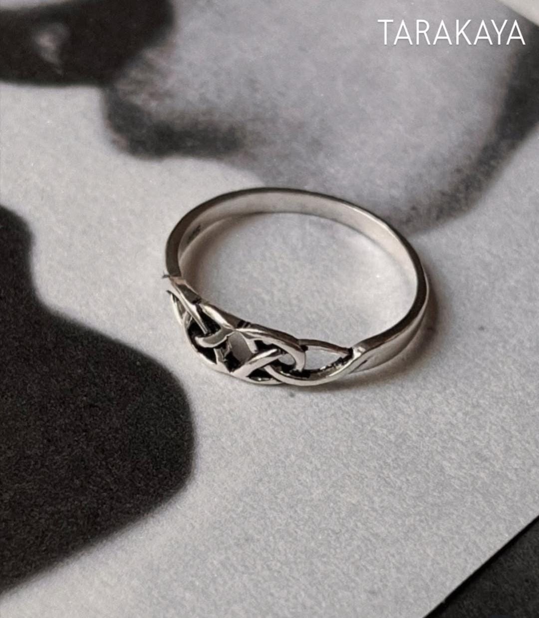 Small Celtic Knot 925 Sterling Silver Ring