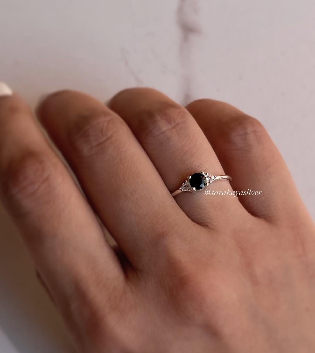 Sterling silver vintage solitaire ring with black and white stones  