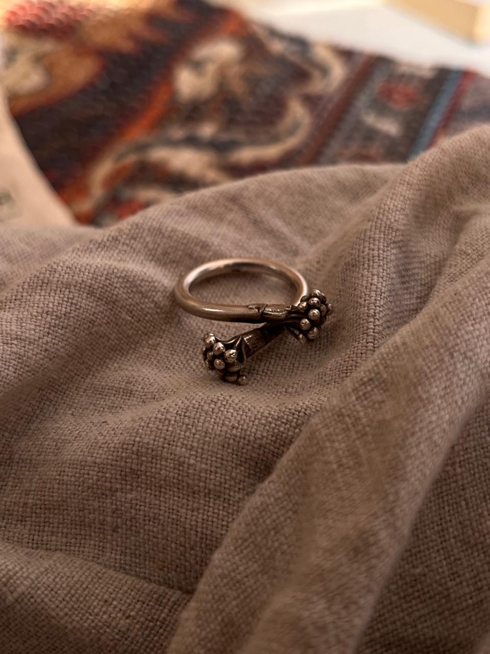 Imported boho flower bunch ring in 925 silver