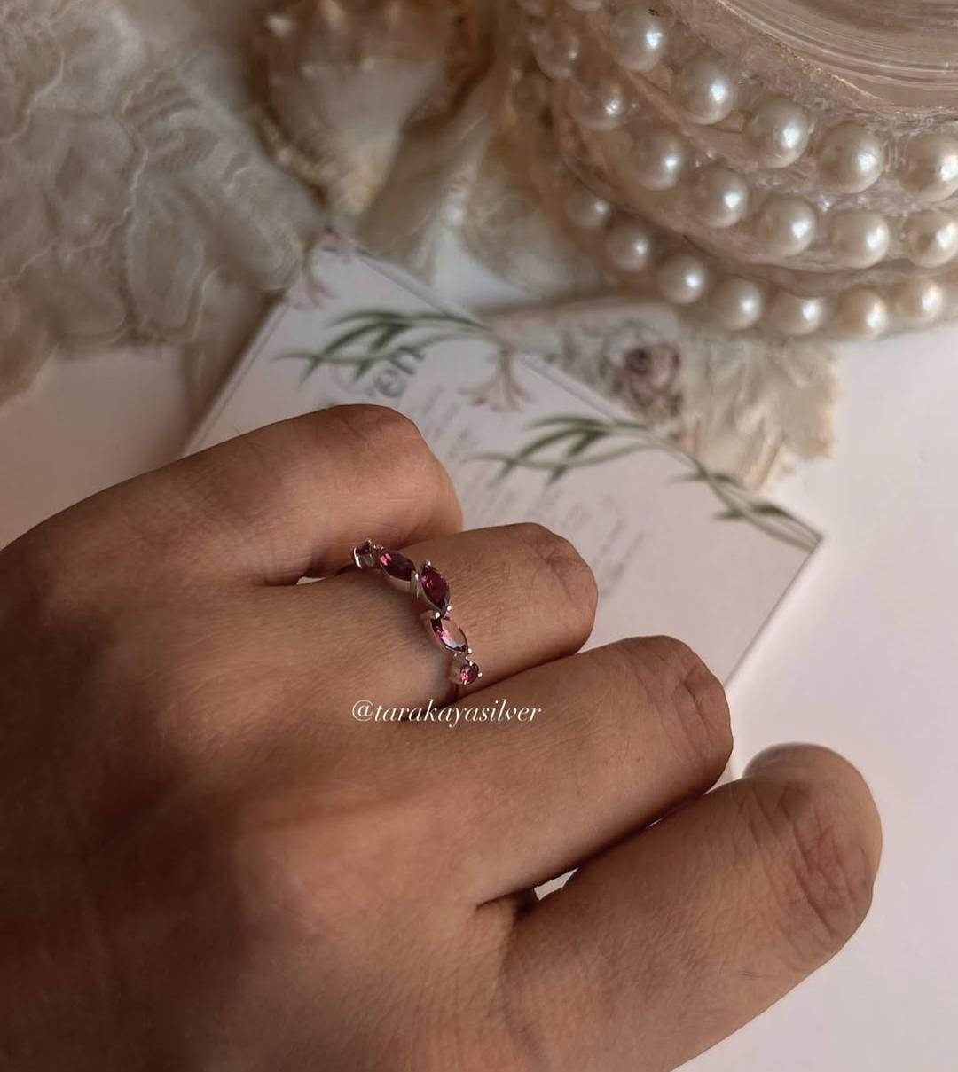 Elegant silver ring with leaf detail and rhodolite garnet  