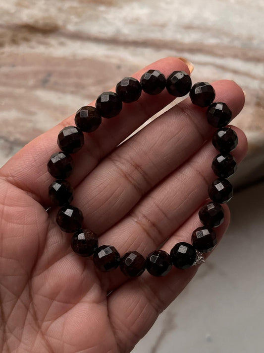 Garnet 8mm diamond cut natural crystal bracelet  