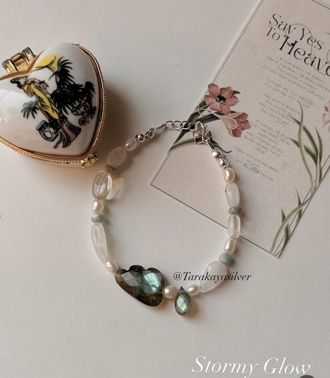 Handmade labradorite silver bracelet for mystical energy