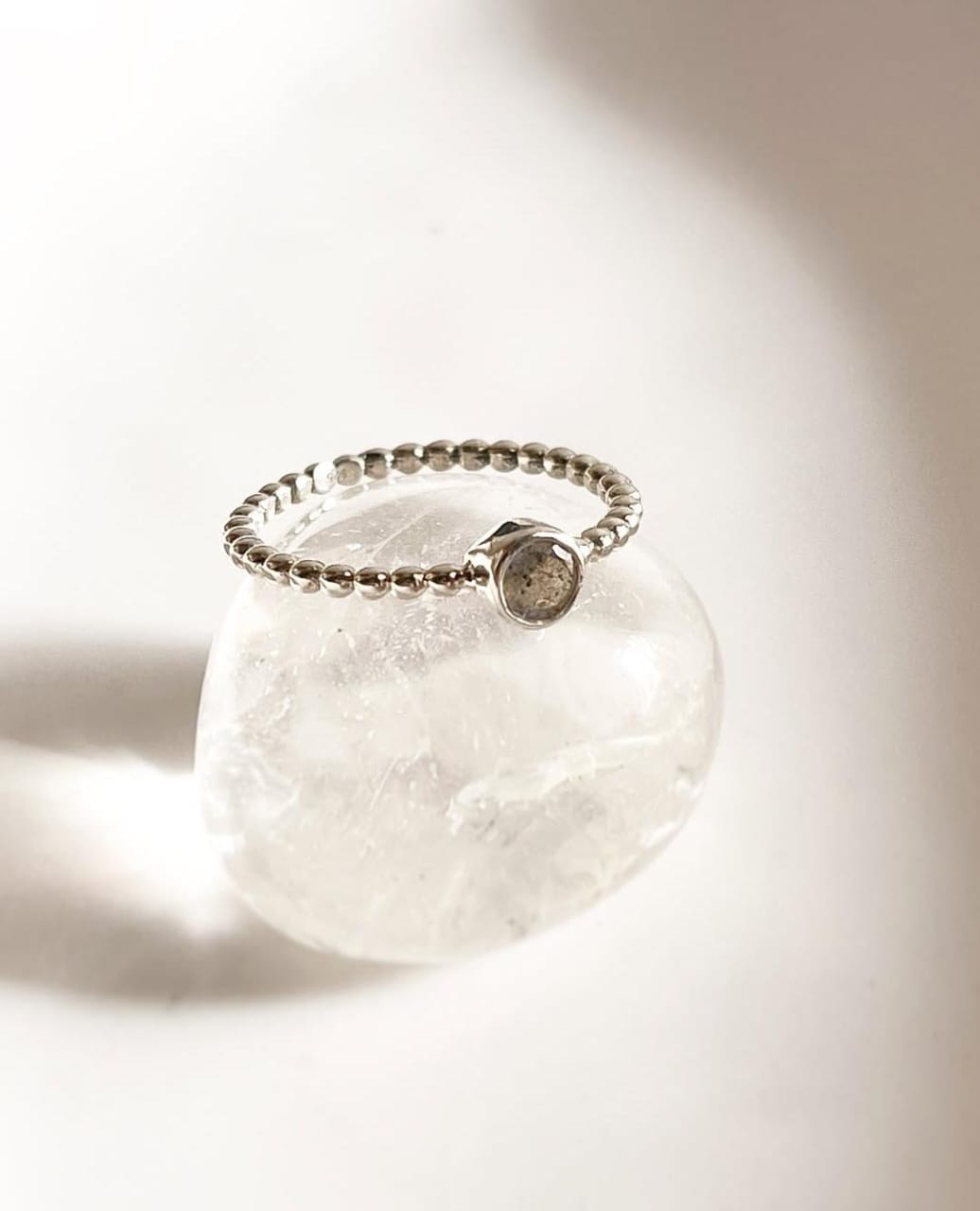 Full Dot Band Labradorite 925 Sterling Silver Ring