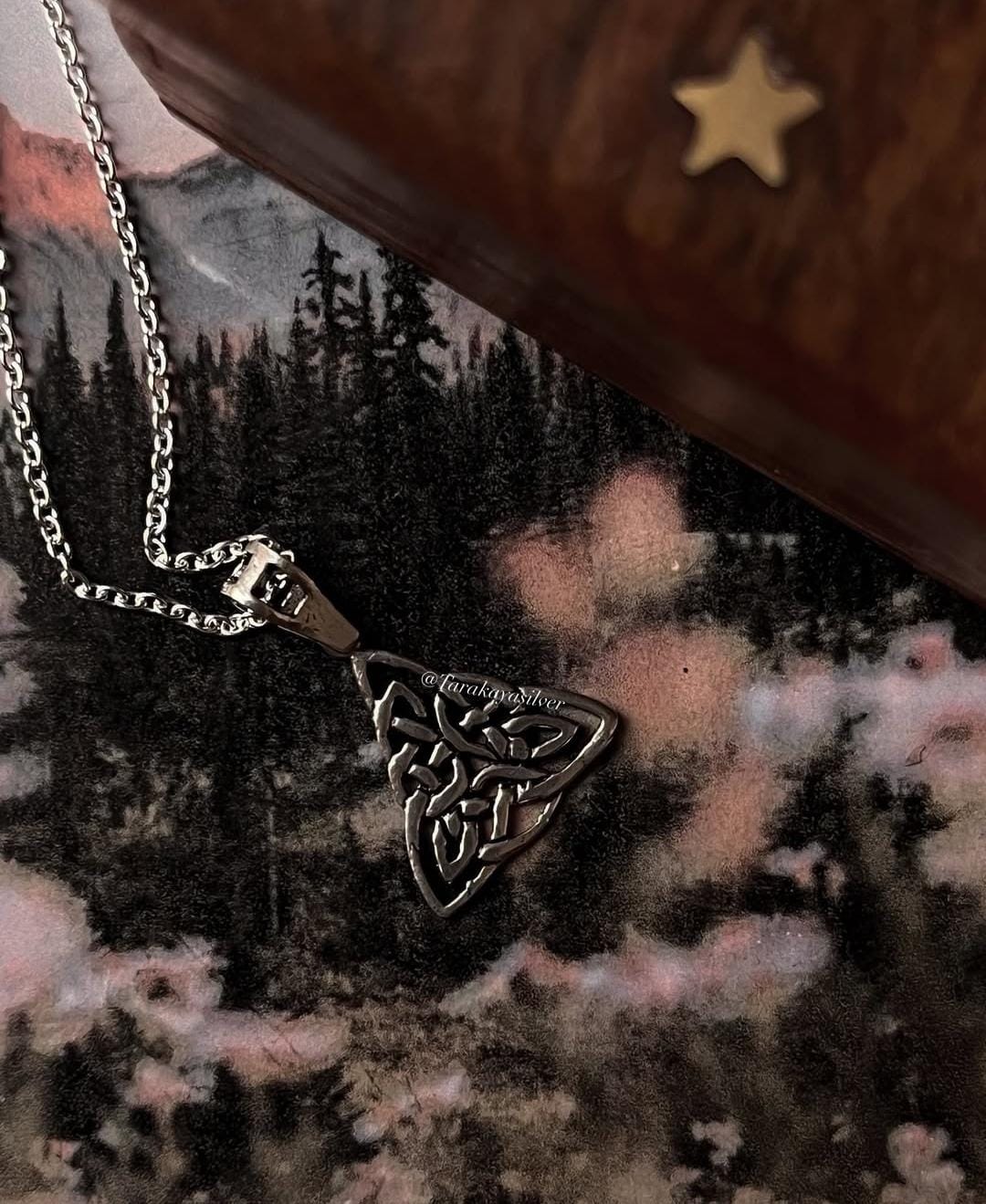 Handcrafted Celtic knot Trinity pendant in 925 sterling silver