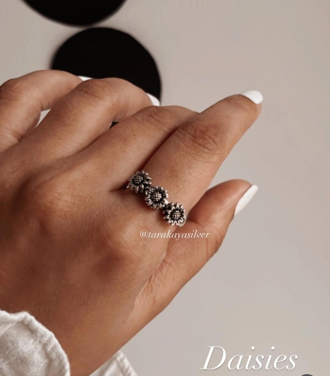 3 Daises 925 Sterling Silver Ring