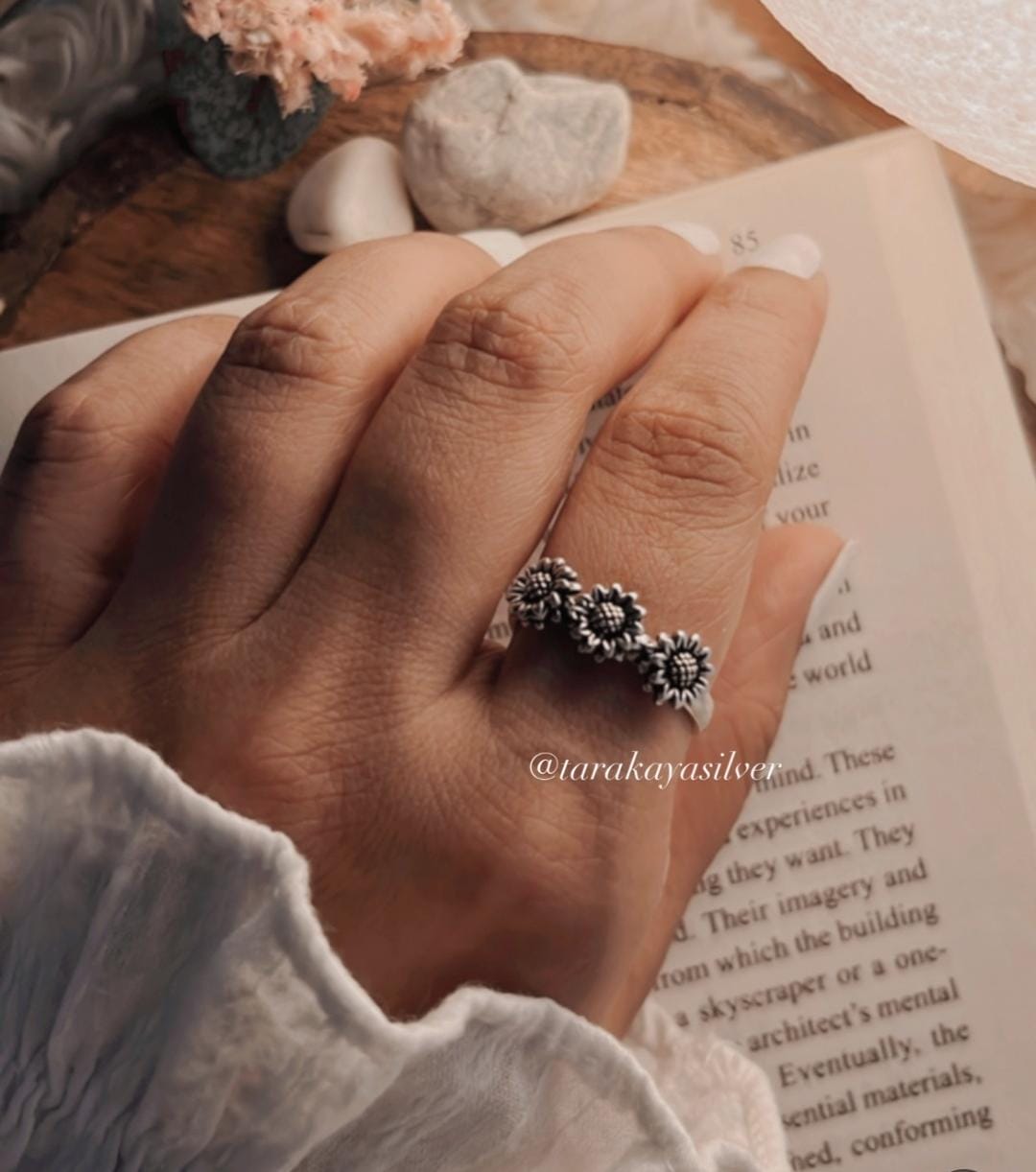 3 Daises 925 Sterling Silver Ring