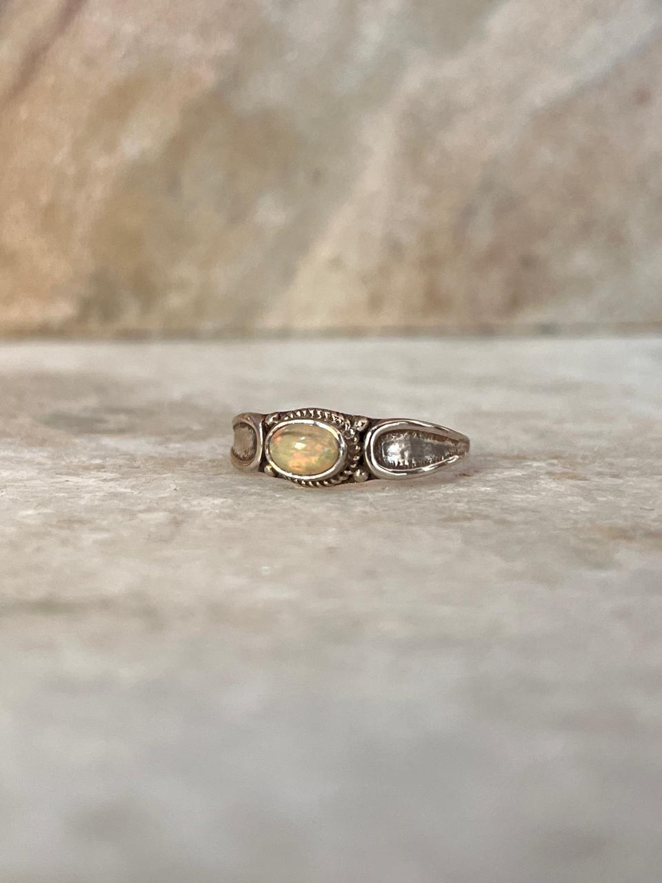 Rawa Opal Boho 925 Sterling Silver Ring
