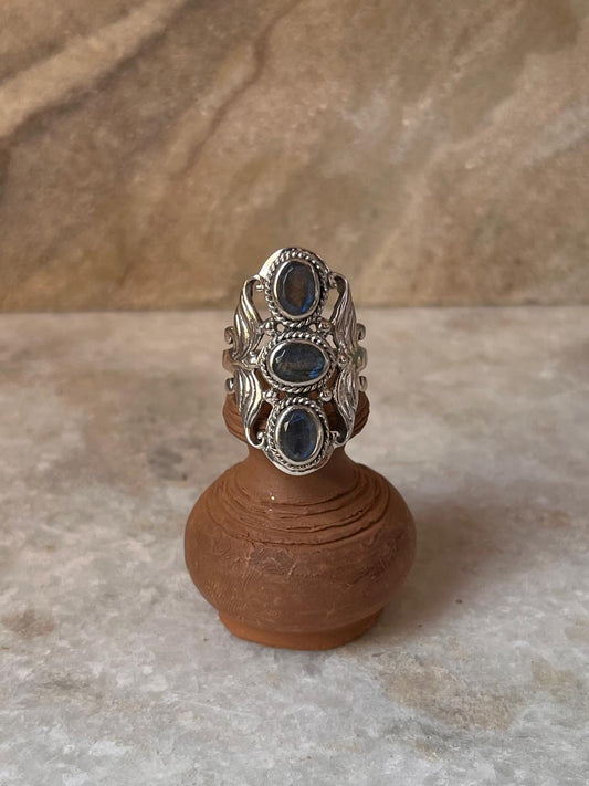 3 Stone Statement Labradorite 925 Sterling Silver Ring