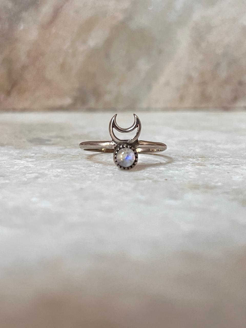 Moonstone Crescent Moon 925 Sterling Silver Ring