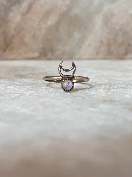 Moonstone Crescent Moon 925 Sterling Silver Ring