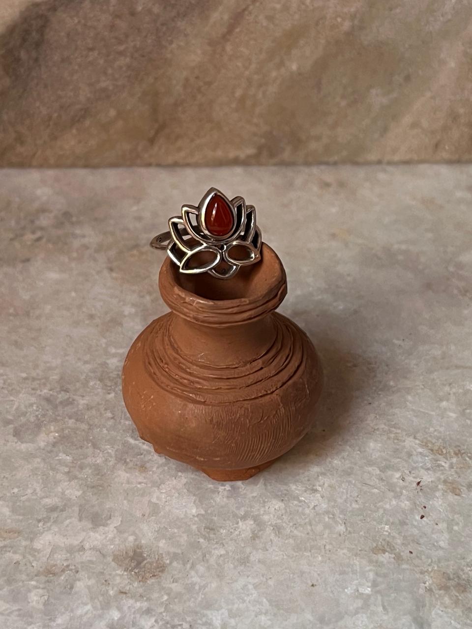 Carnelian Divine Lotus 925 Sterling Silver Ring