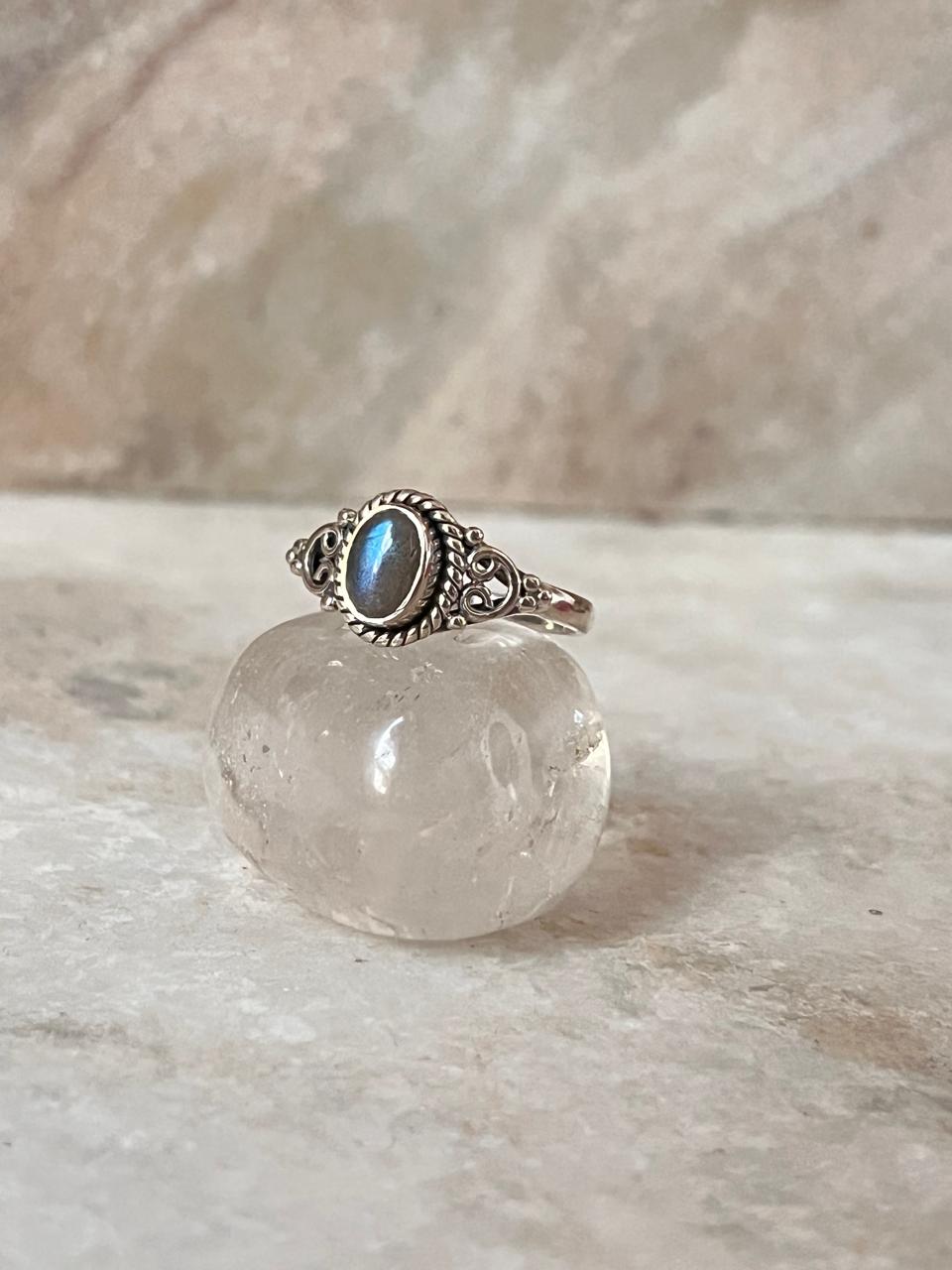 Labradorite Oval Boho 925 Sterling Silver Ring