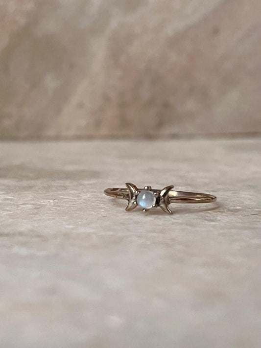 Minimal Dainty Moonstone Moon Phases 925 Sterling Silver Ring