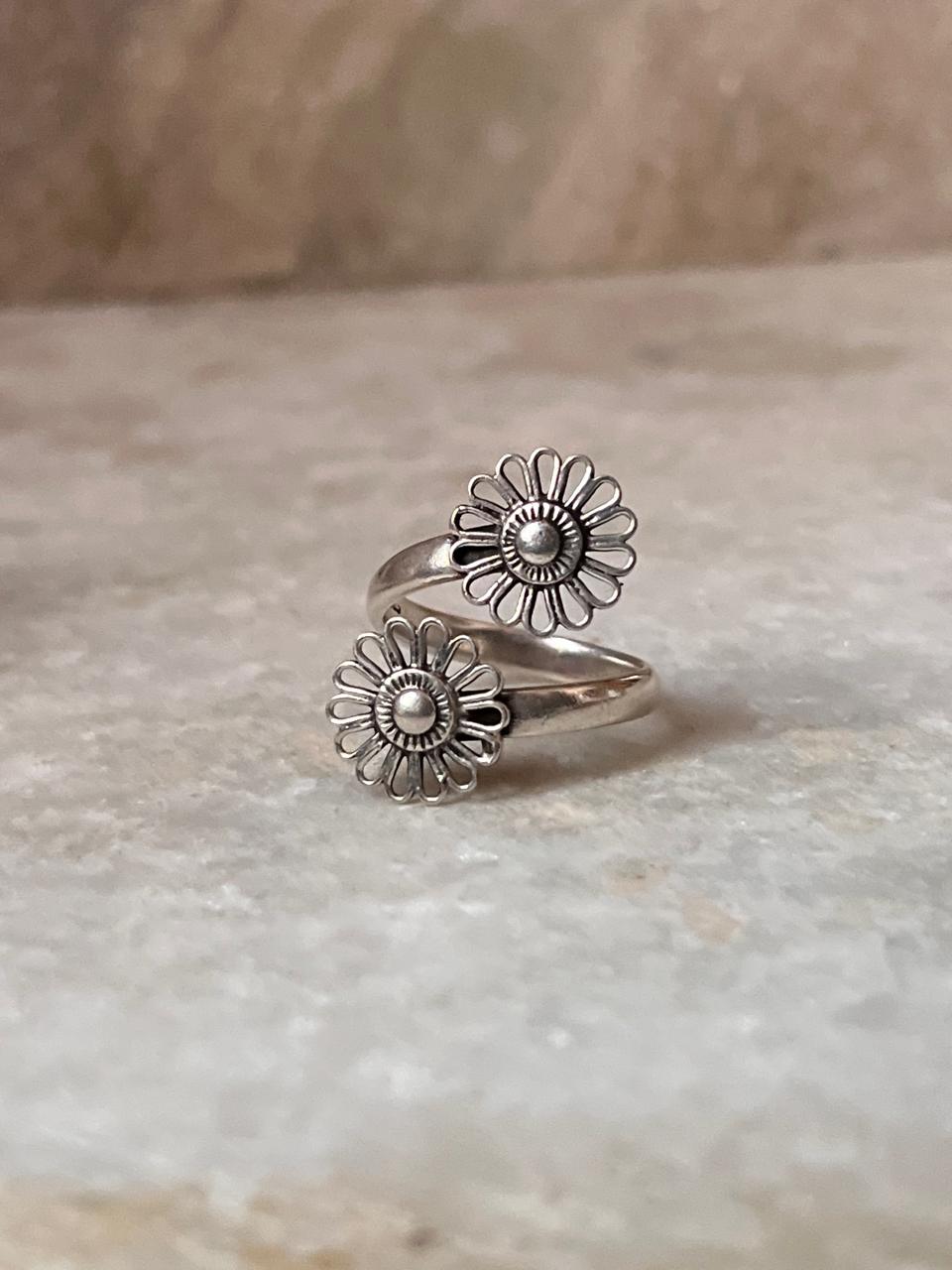 Phool Antique Flower Handcrafted Adjustable 925 Sterling Silver Ring