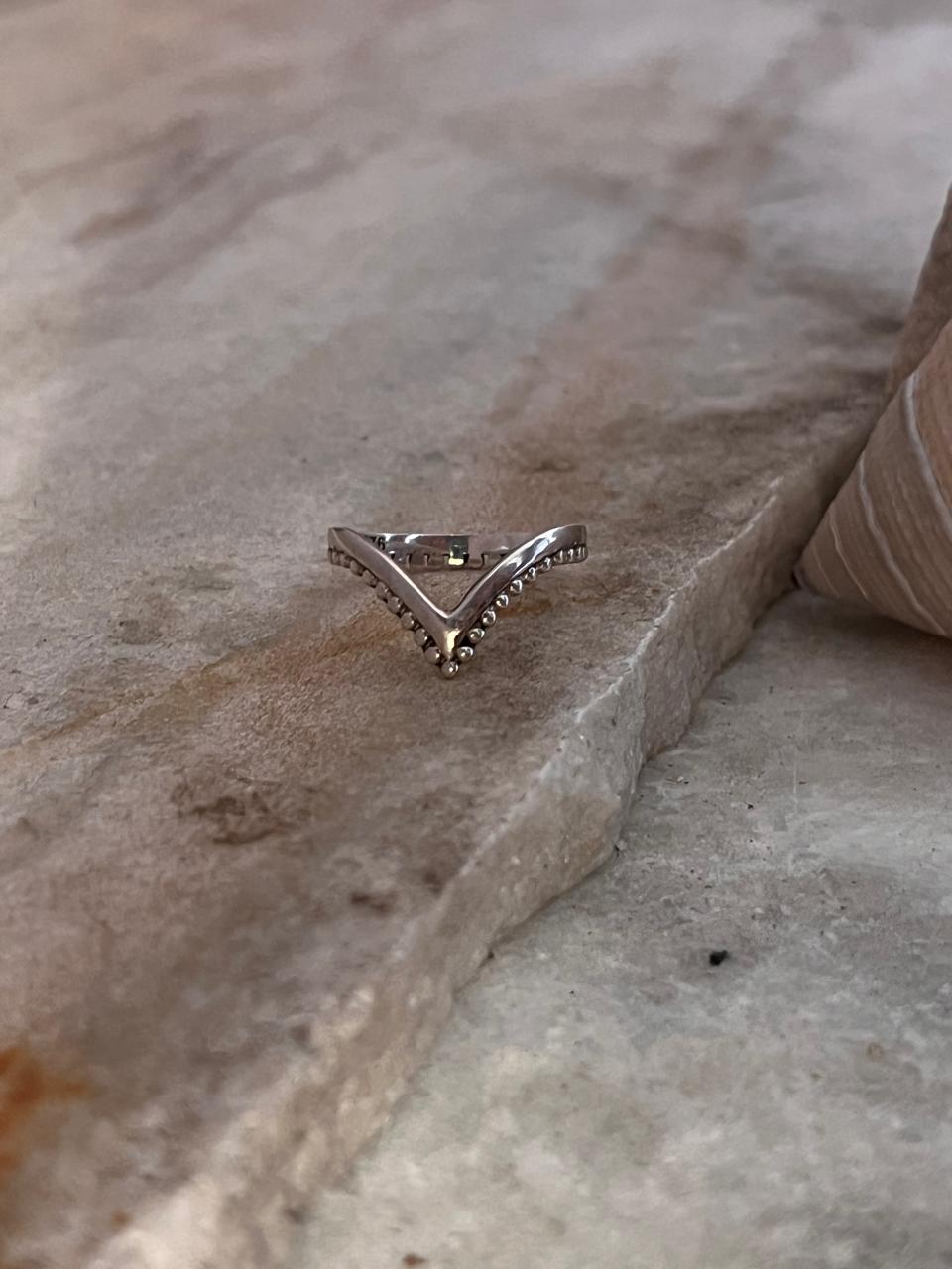 V Rawa Stackable 925 Sterling Silver Ring