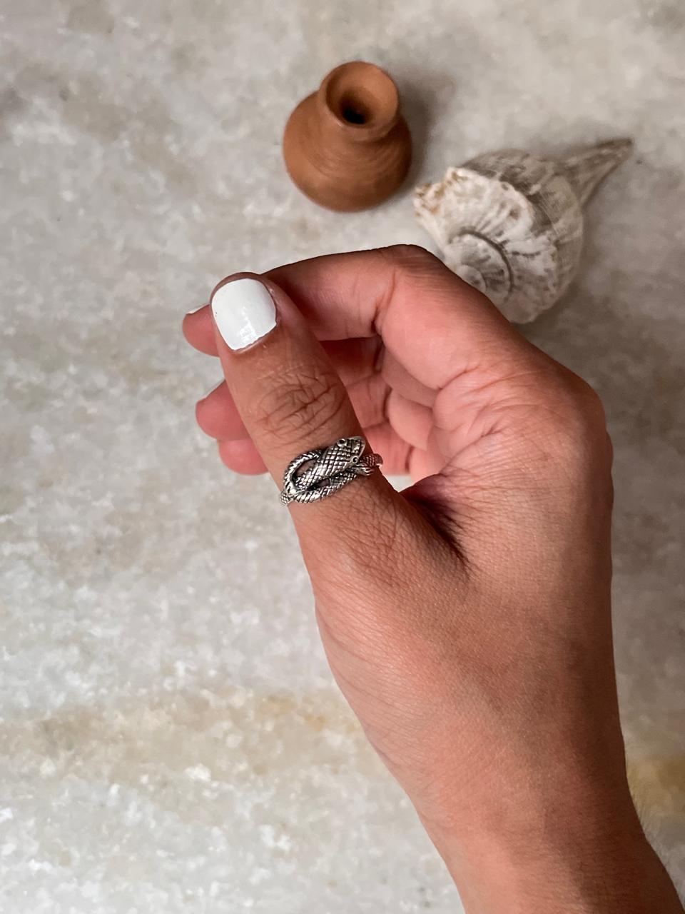 Eternal Snake/ Serpent Knot 925 Sterling Silver Ring
