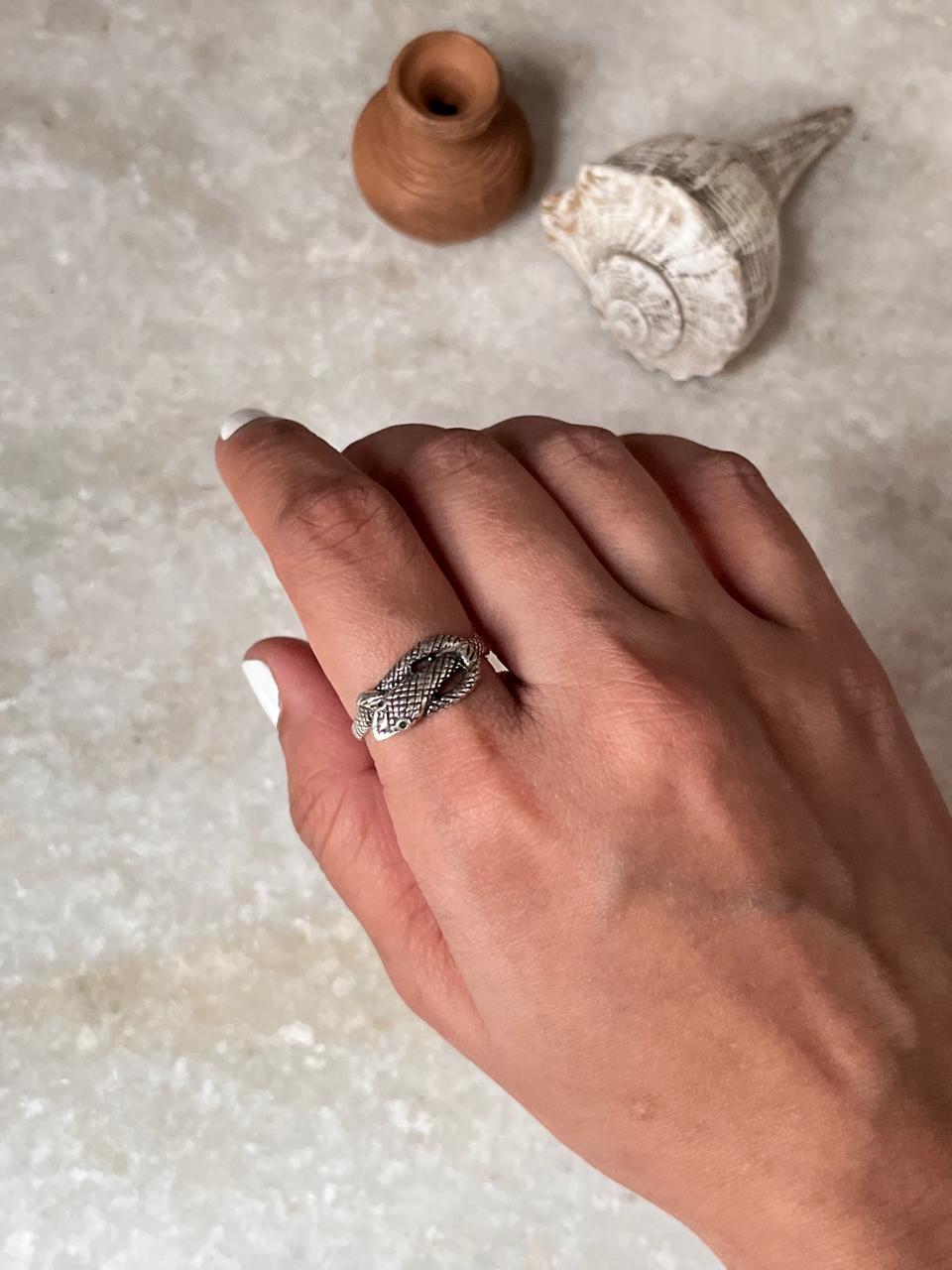 Eternal Snake/ Serpent Knot 925 Sterling Silver Ring