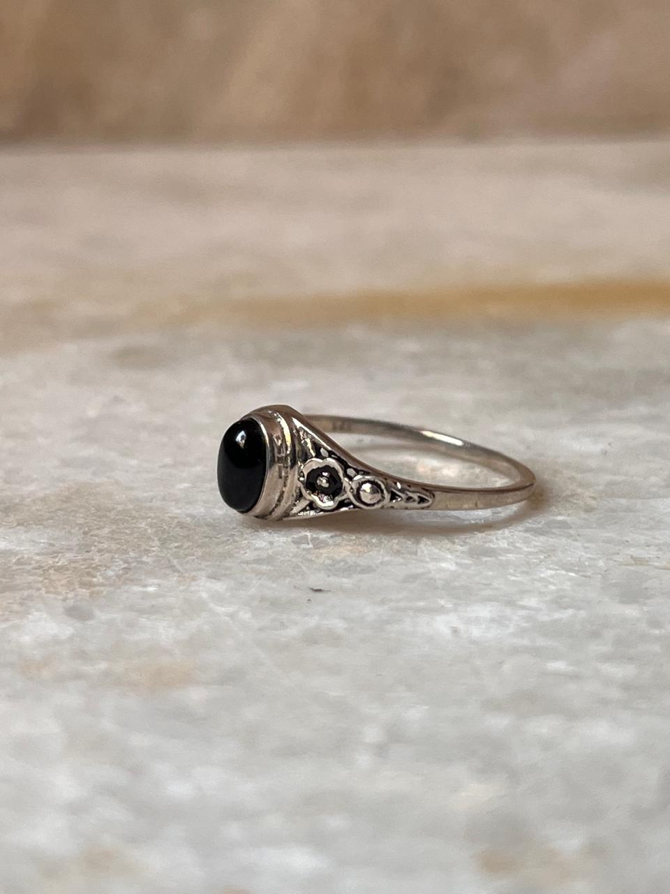 Black Onyx Flower 925 Sterling Silver Ring