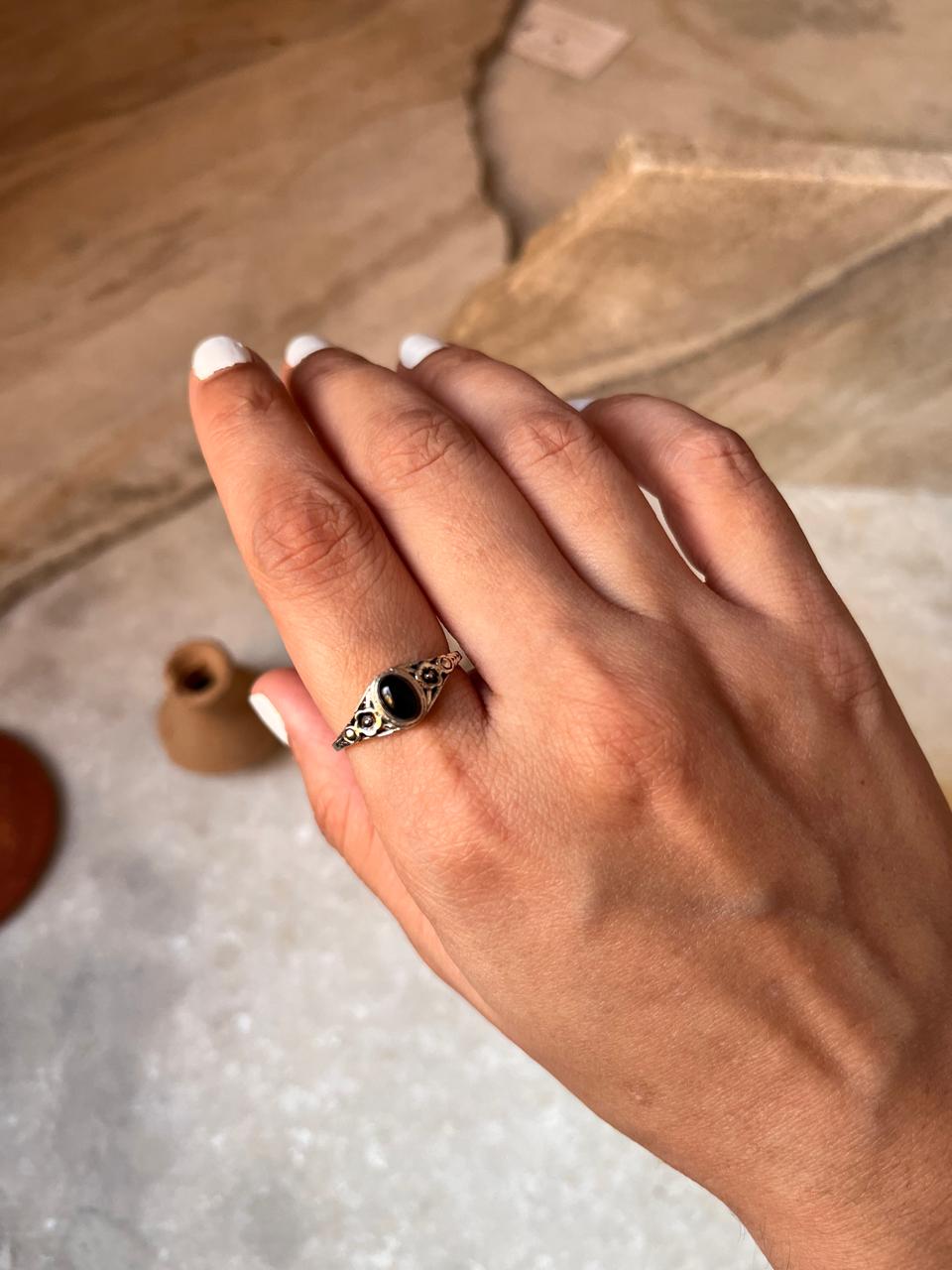 Black Onyx Flower 925 Sterling Silver Ring