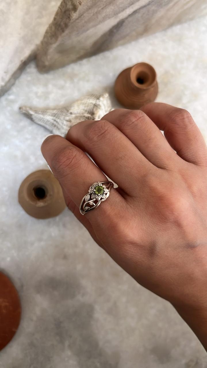 Peridot Forest 925 Sterling Silver Ring