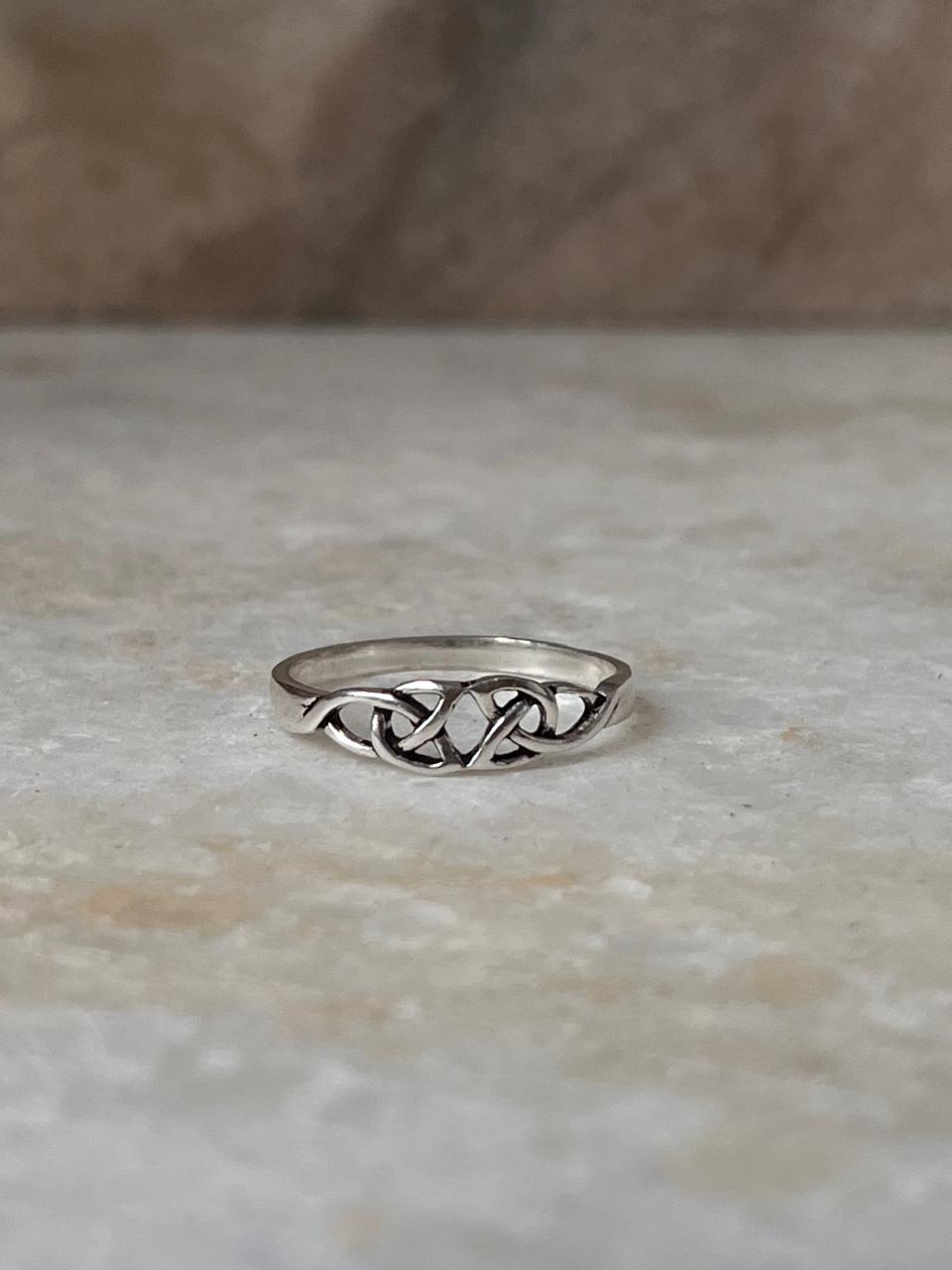 Small Celtic Knot 925 Sterling Silver Ring