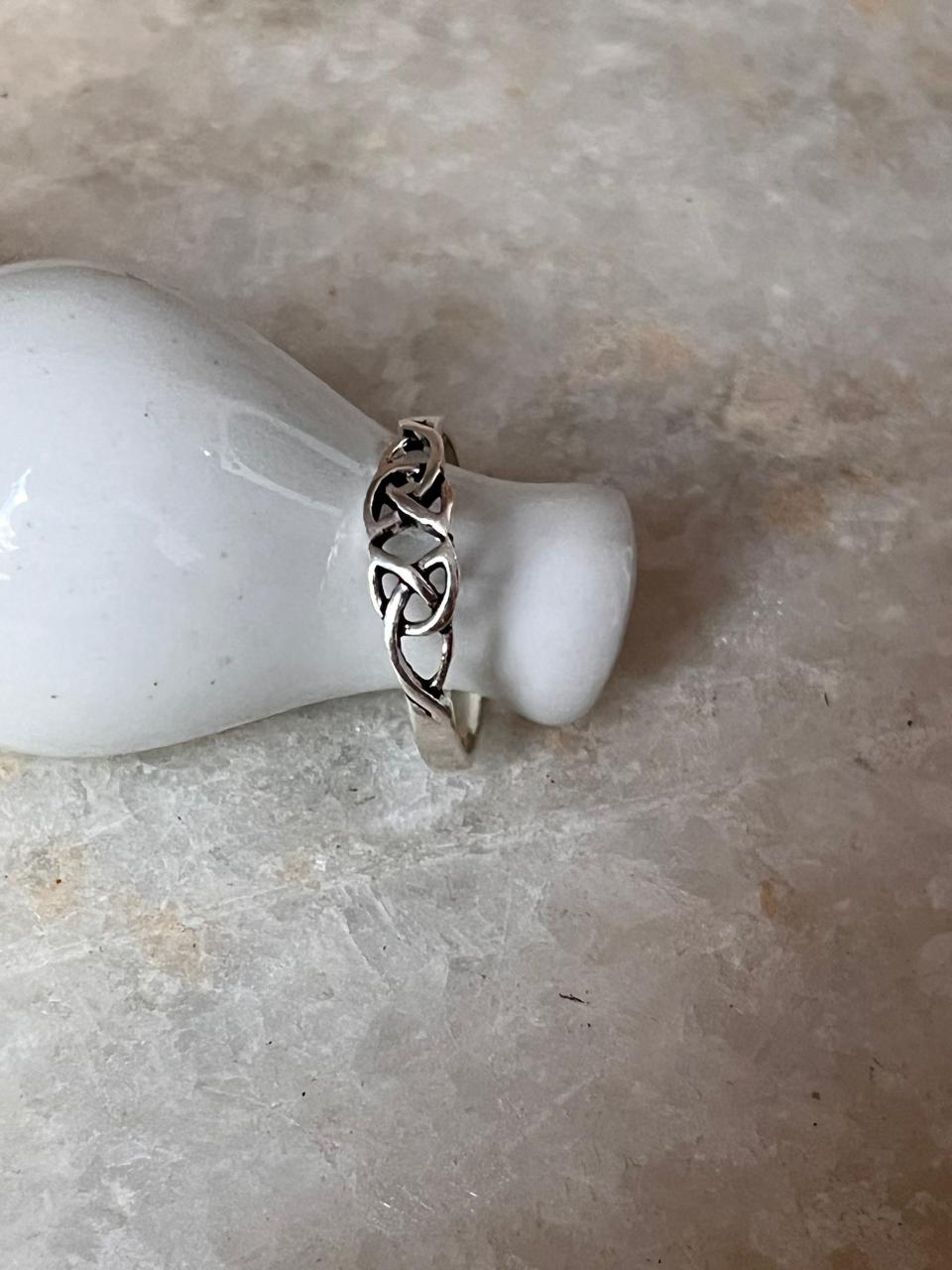 Small Celtic Knot 925 Sterling Silver Ring