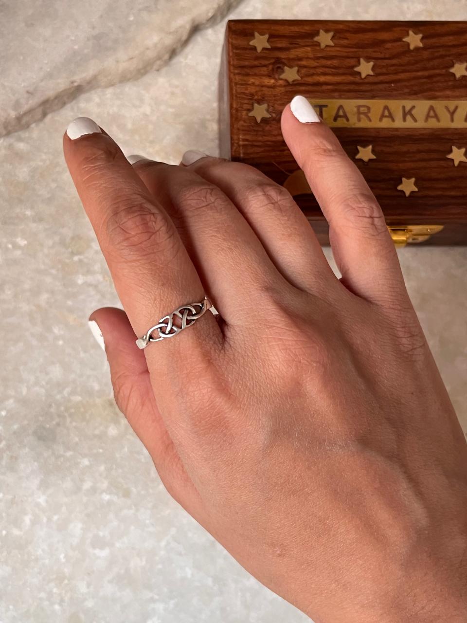 Small Celtic Knot 925 Sterling Silver Ring