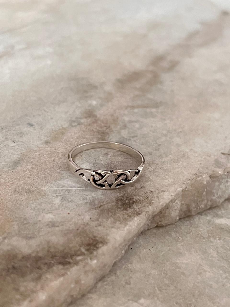 Small Celtic Knot 925 Sterling Silver Ring