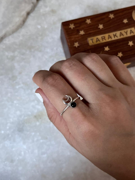 Black Onyx Crescent Moon 925 Sterling Silver Ring