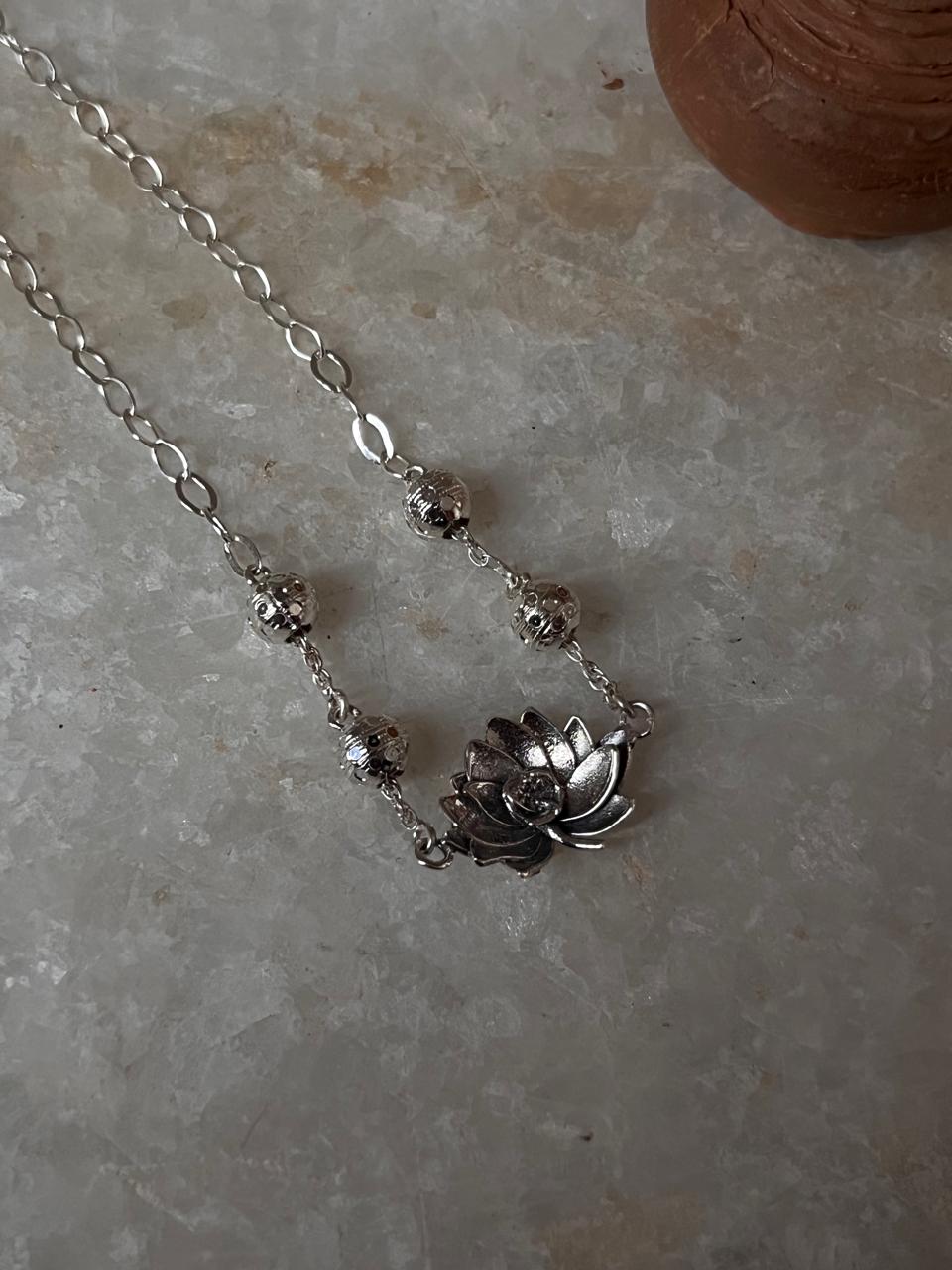 Spiritual lotus motif silver anklet for women