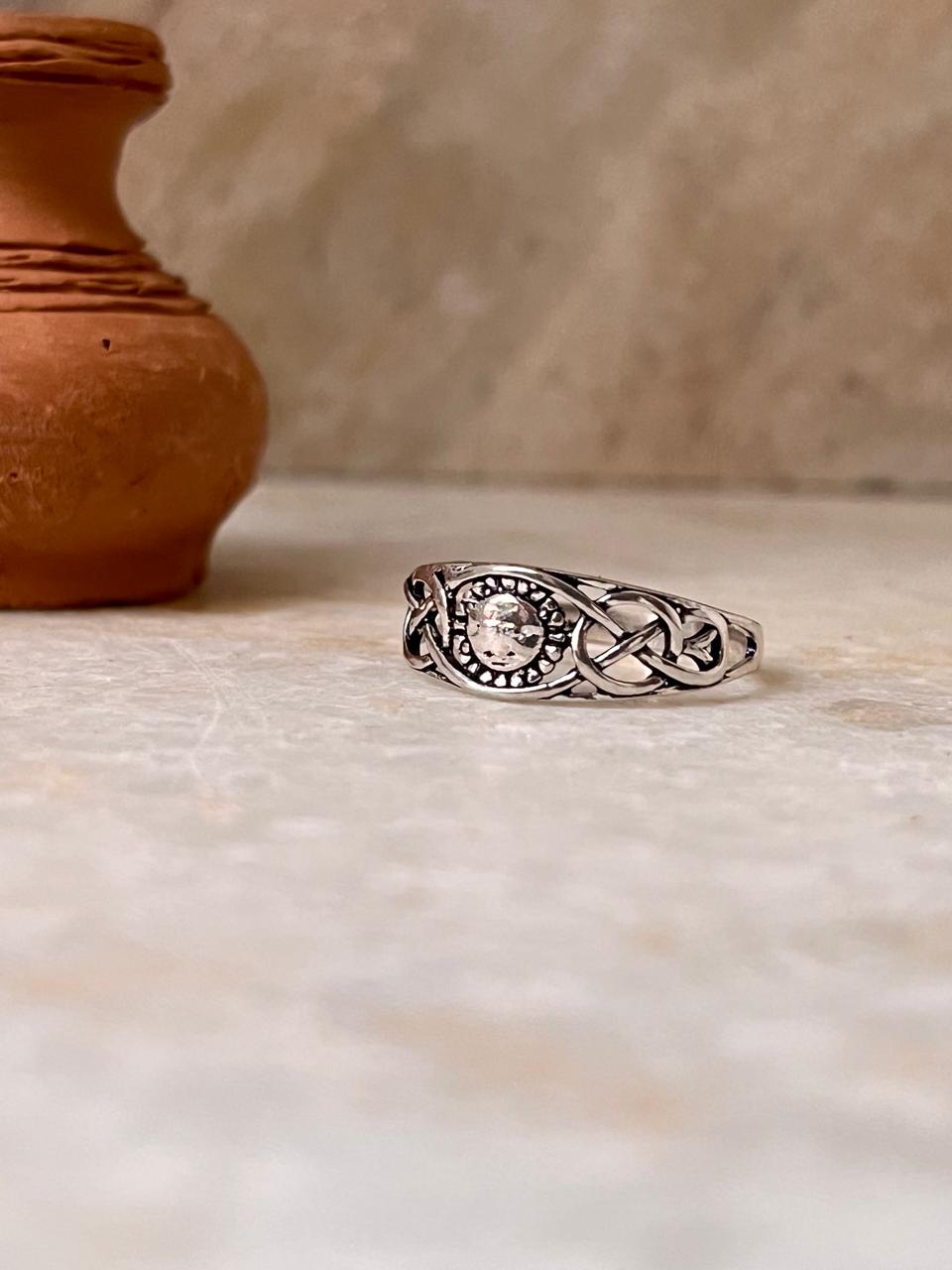 Surya Celtic Knot 925 Sterling Silver Ring