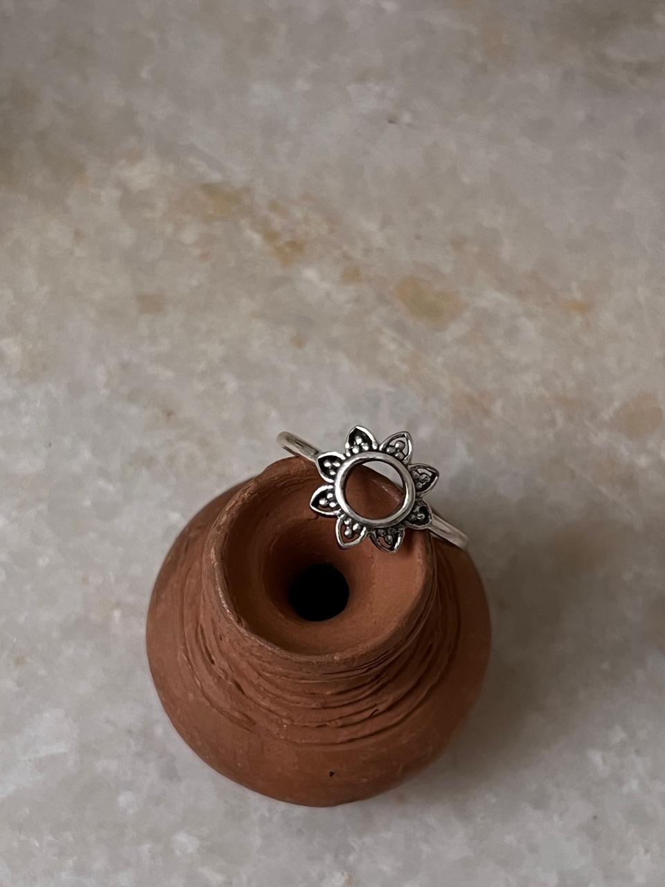 Soorajmukhi 925 Sterling Silver Ring