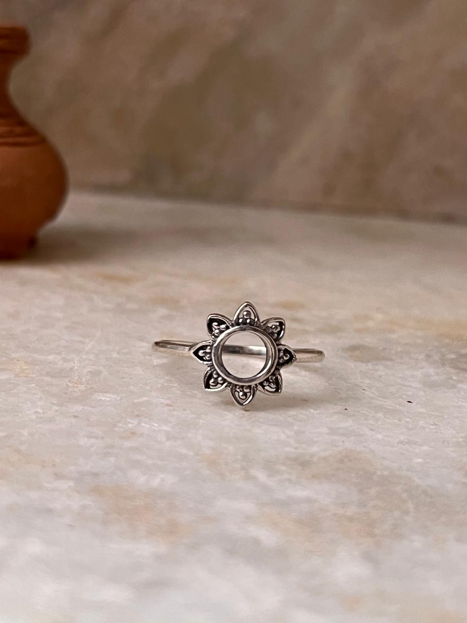 Soorajmukhi 925 Sterling Silver Ring