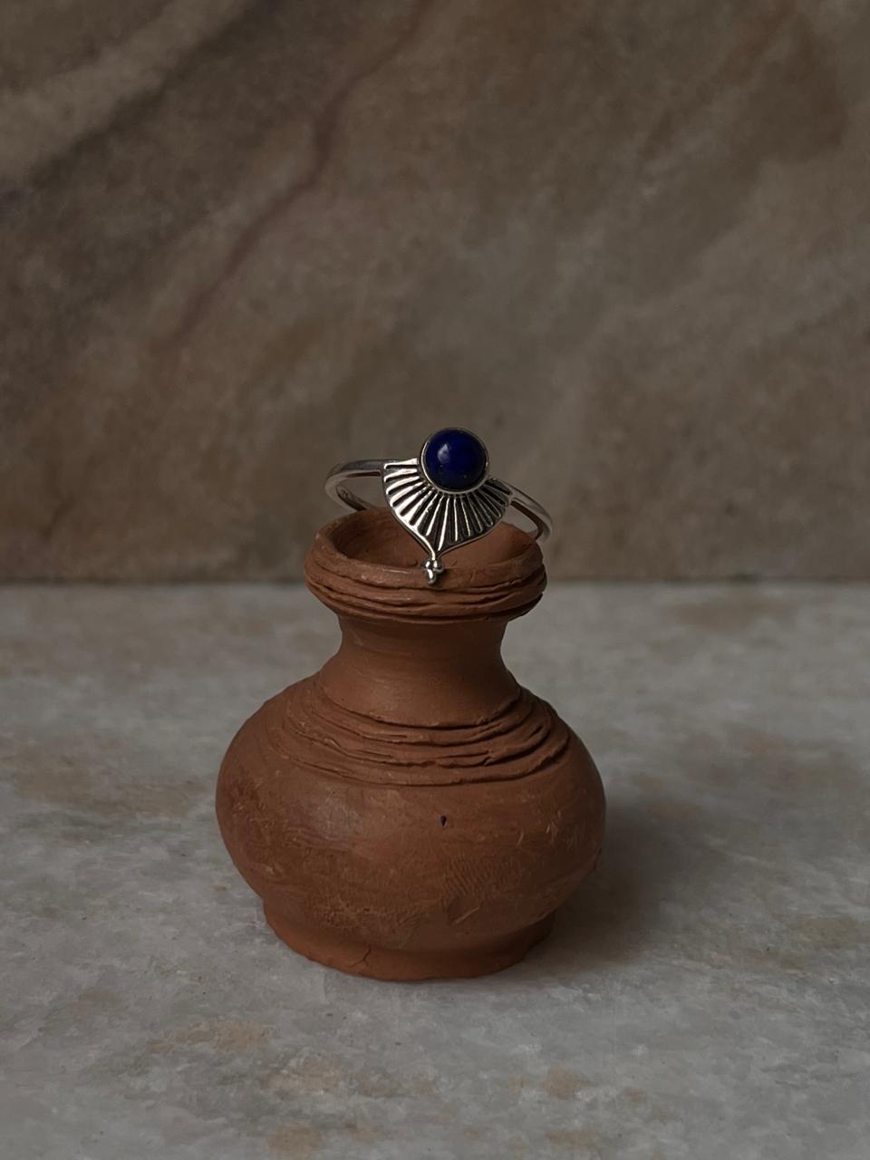 Lapis Lazuli Fan Boho 925 Sterling Silver Ring