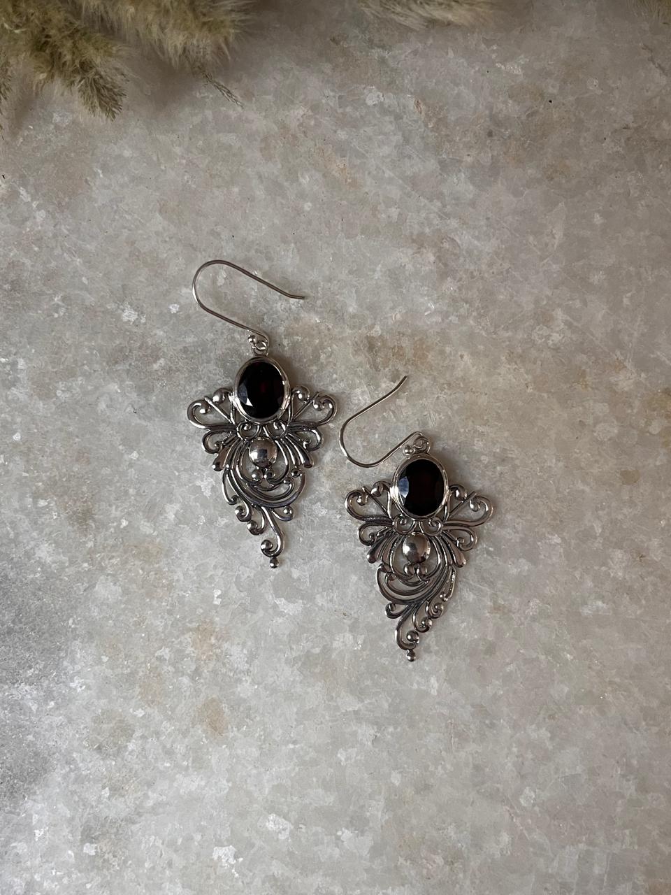 Elegant garnet vintage statement earrings 925 sterling silver