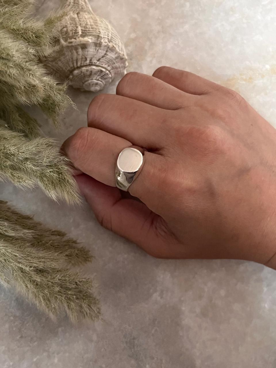 Plain Round Signet 925 Sterling Silver Ring