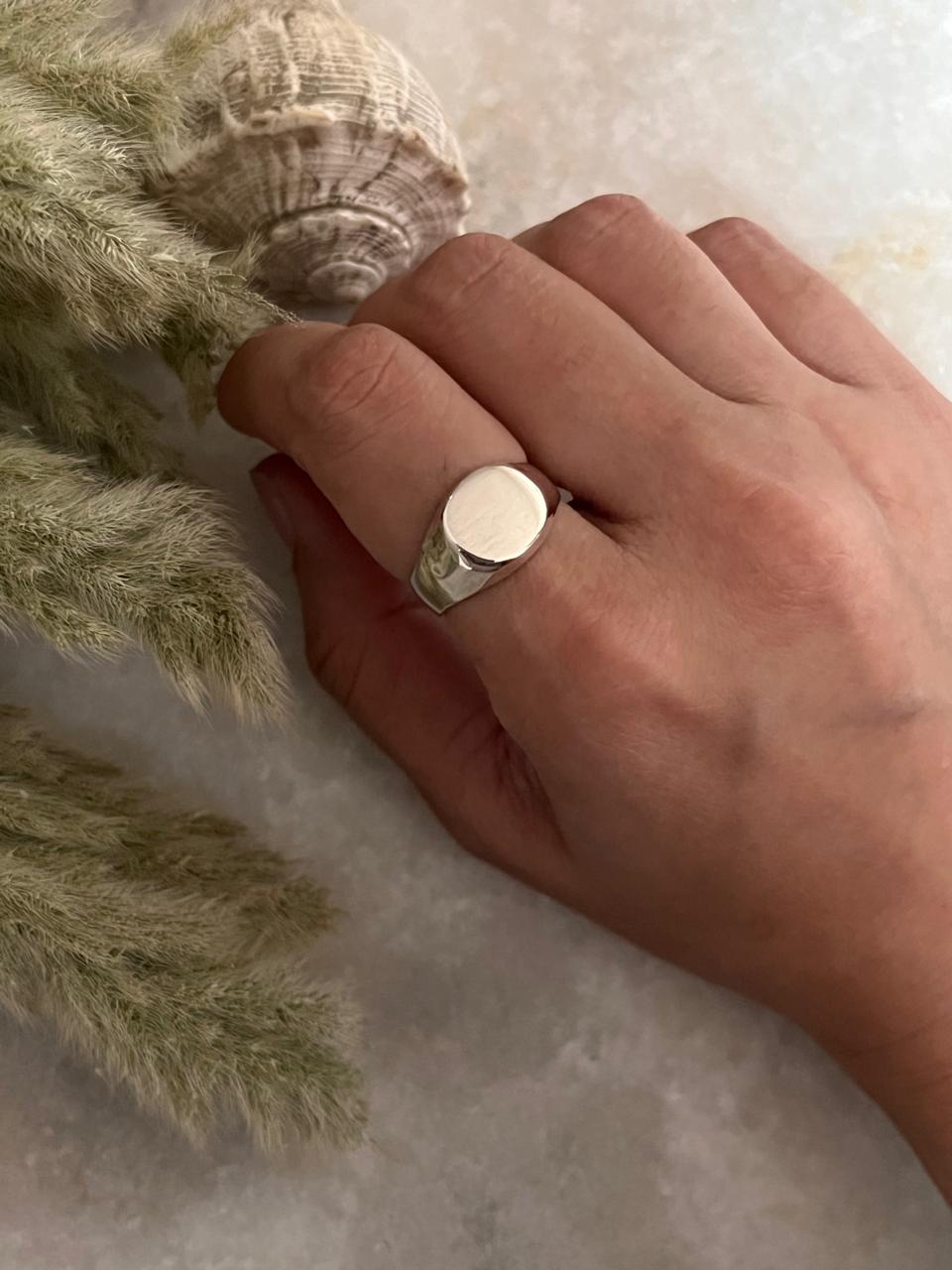 Plain Round Signet 925 Sterling Silver Ring