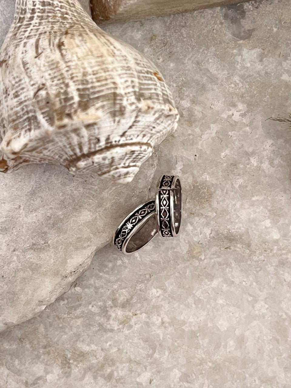 Traditional tribal toe ring for men and women