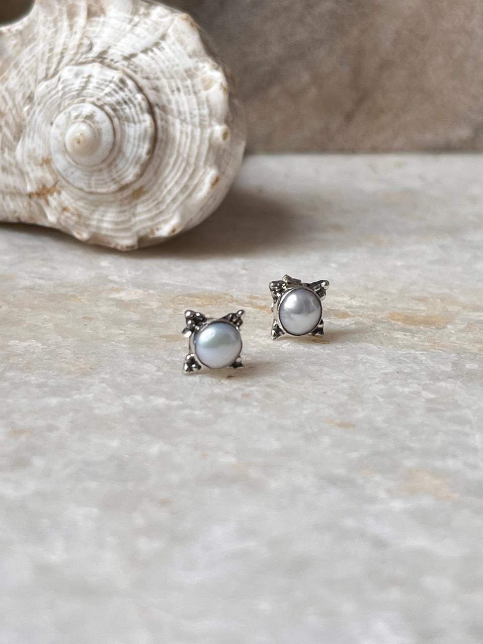 Fresh Water Pearl Boho Rawa Round Studs 925 Sterling Silver Earrings